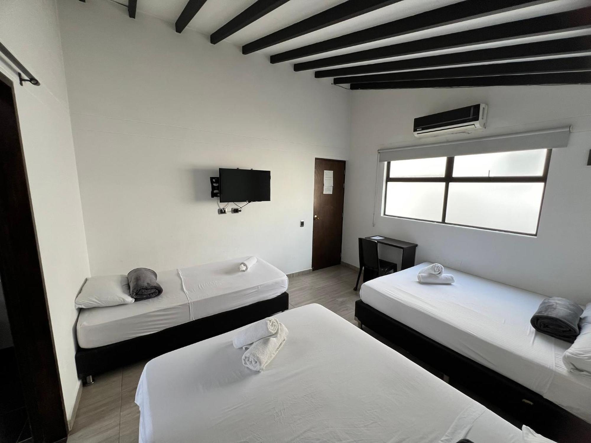 Jardin De Laureles Jeps Hotel 3*